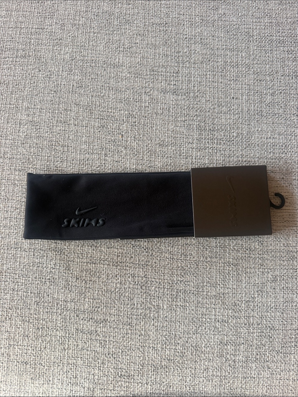 NIKE SKIMS HEADBAND BLACK